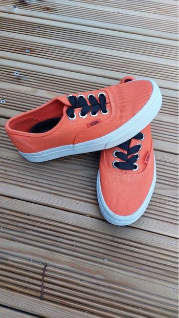 Baskets Vans Authentic Orange taille 37 – Baskets basses unisexes en très bon état