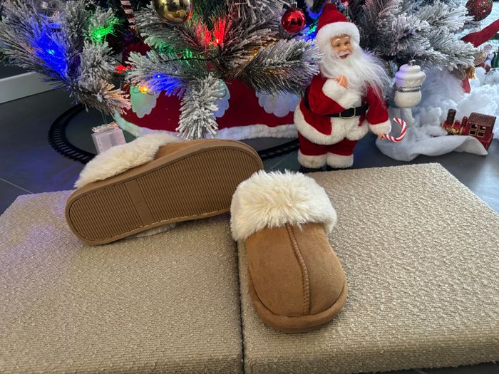 Chaussons, style UGG - photo numéro 2