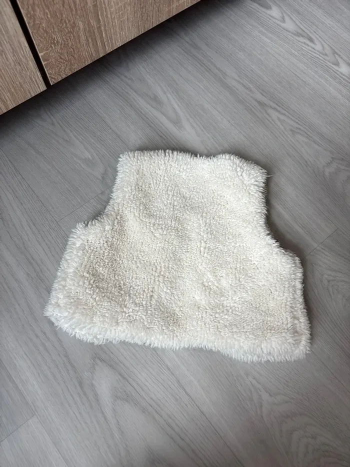 Boléro / gilet 1 mois - photo numéro 3