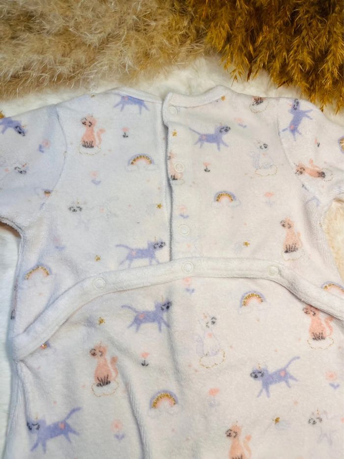 Pyjama velours blanc,bébé fille, 3 mois, kiabi, bon état - photo numéro 3