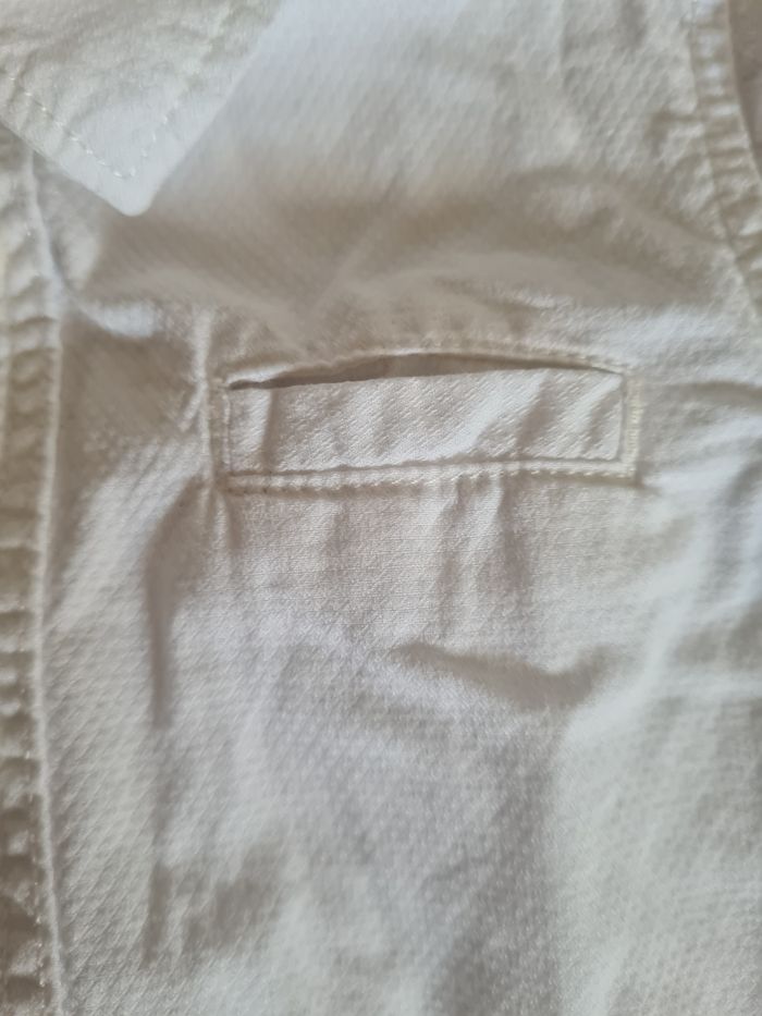 2 chemises blanches - photo numéro 3