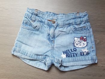 Short taille 3 - 4 ans