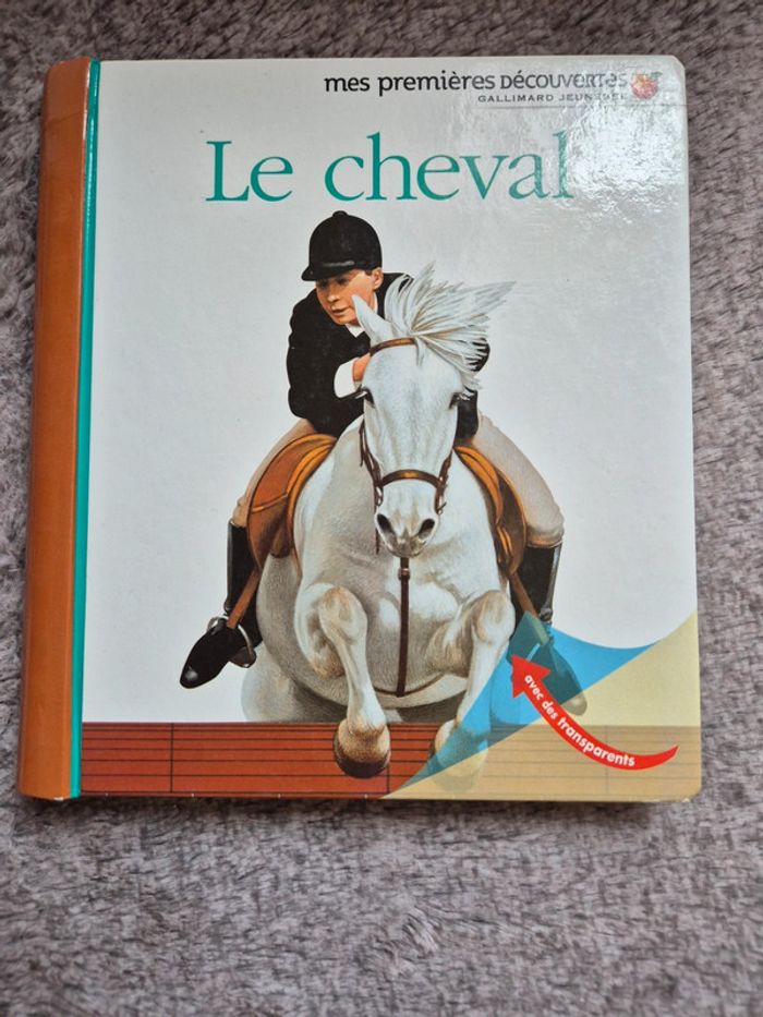 Livre mes premières découvertes Le cheval