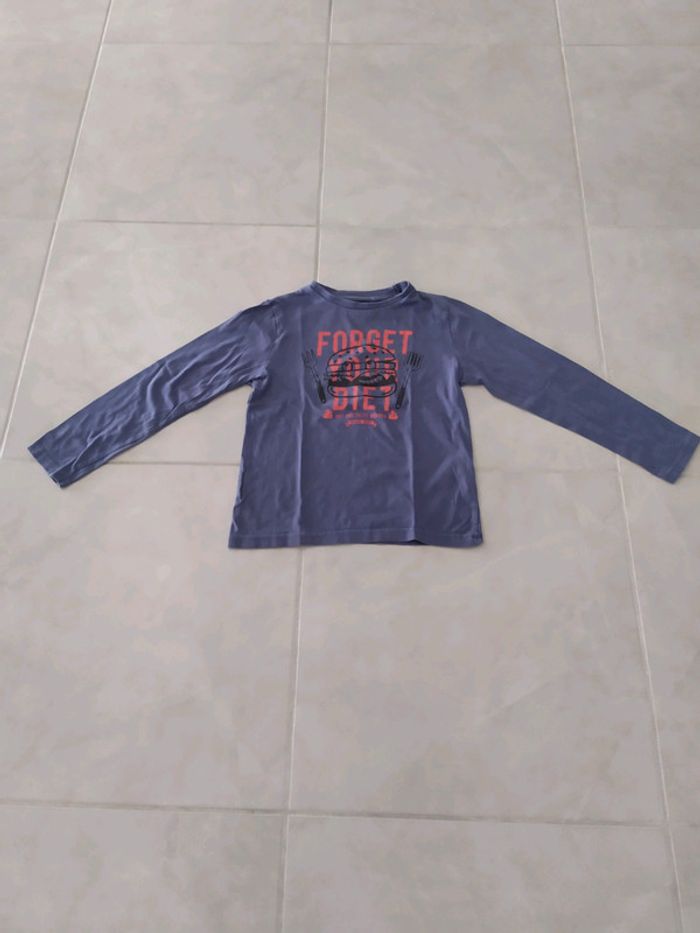 Tee-shirt manches longues garçon 8 ans