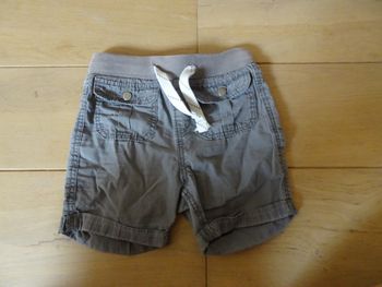 short gris Kiabi 24 mois