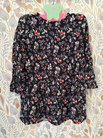 Jolie robe Vertbaudet 8 ans en excellent état