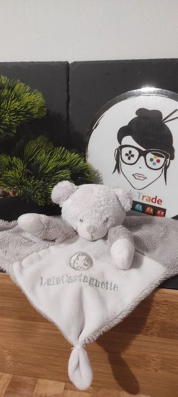 doudou Ours gris blanc lulu castagnette carré plat argenté paillettes Noeuds