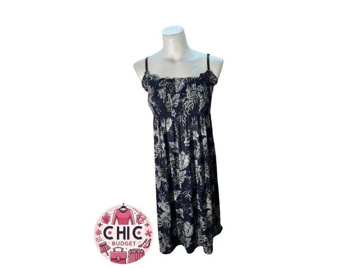 Robe Marine - K Lessman - Taille Uniique - Parfait État.