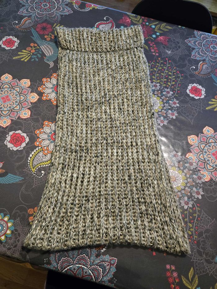 echarpe tour de cou en laine gris - photo numéro 2