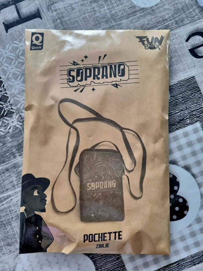 Pochette soprano
