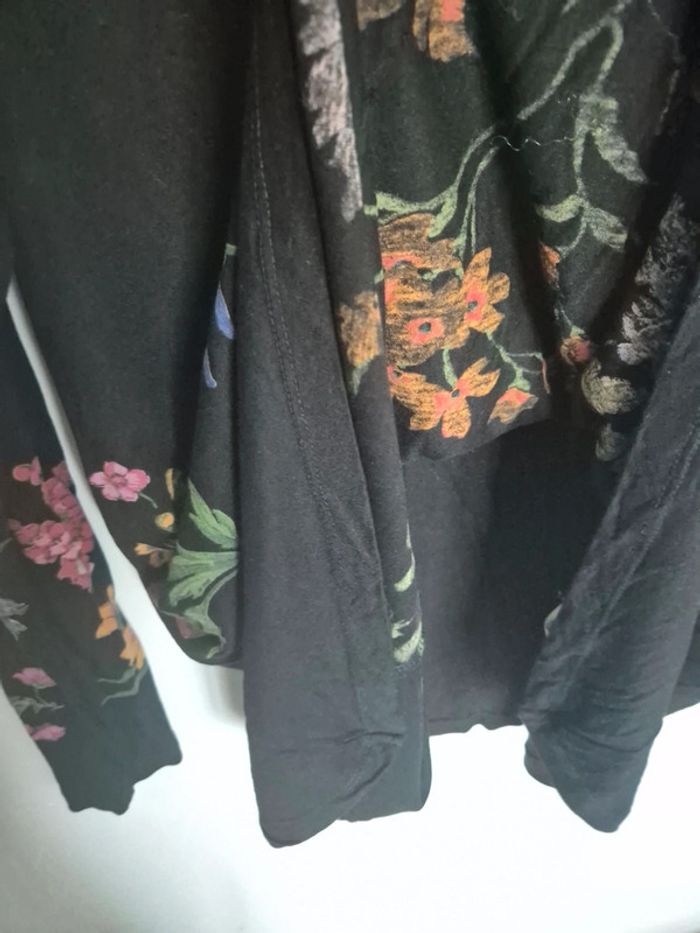 T-shirt desigual taille M - photo numéro 8