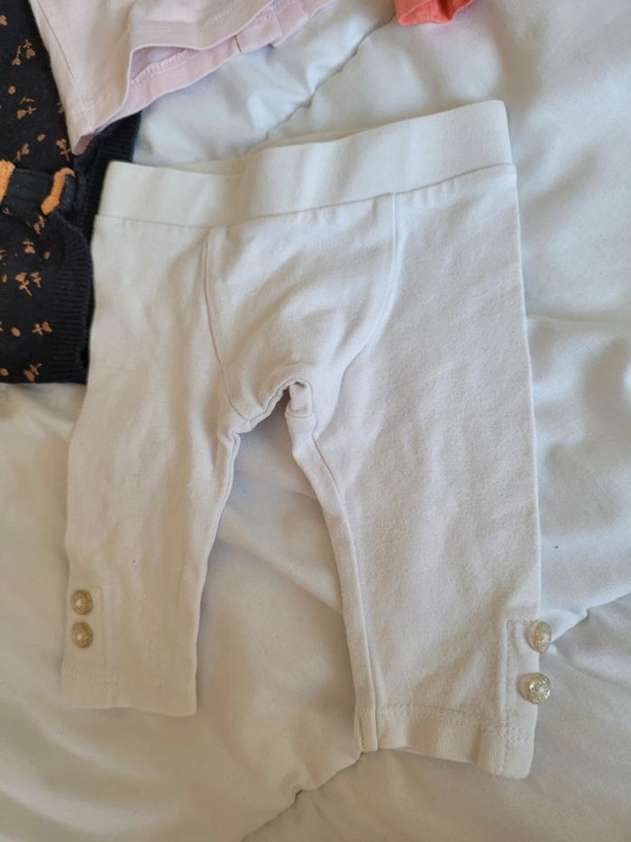Lot de vêtements légers naissance et 1 mois fille - photo numéro 14