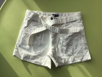 Short fille