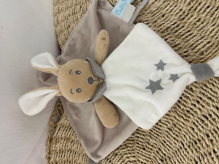 doudou plat lapin blanc marron beige étoiles Perlim BABYNAT