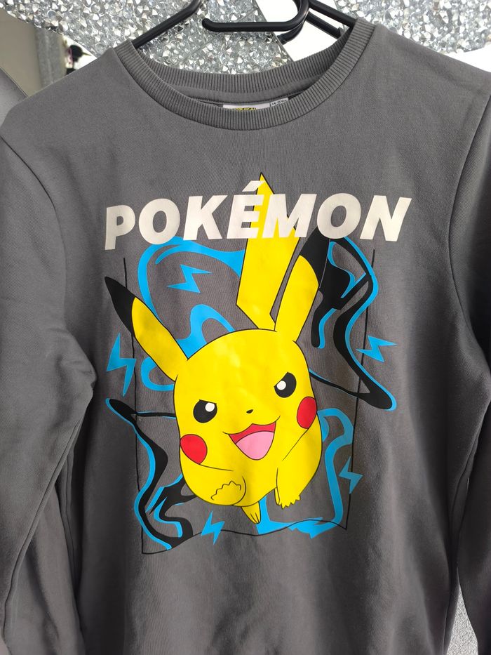Sweat pokemon 14/15 ans - photo numéro 2