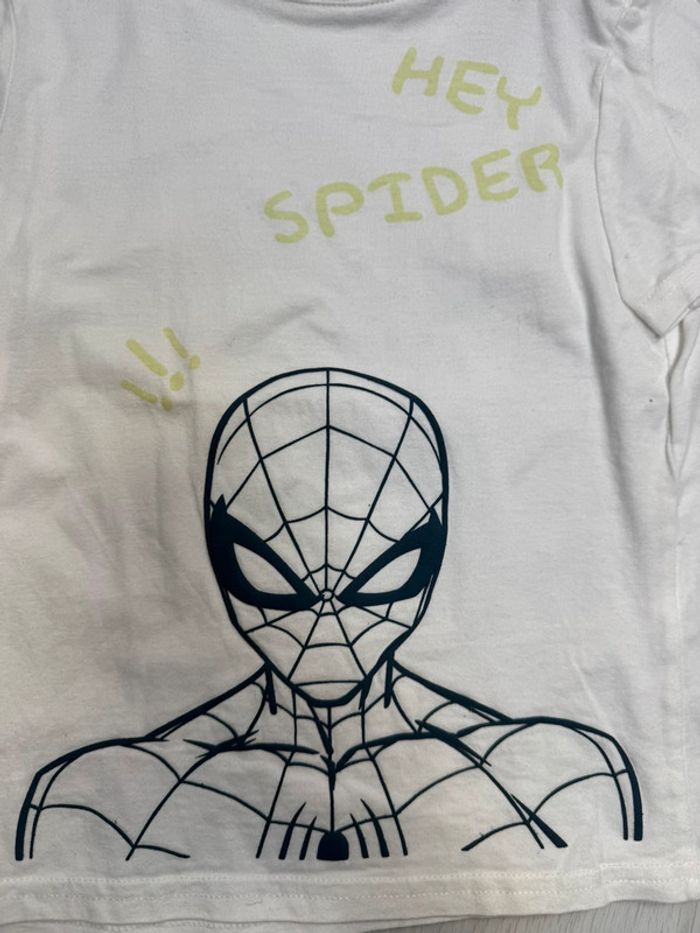 TEE shirt Spider Man 6 ans - photo numéro 2