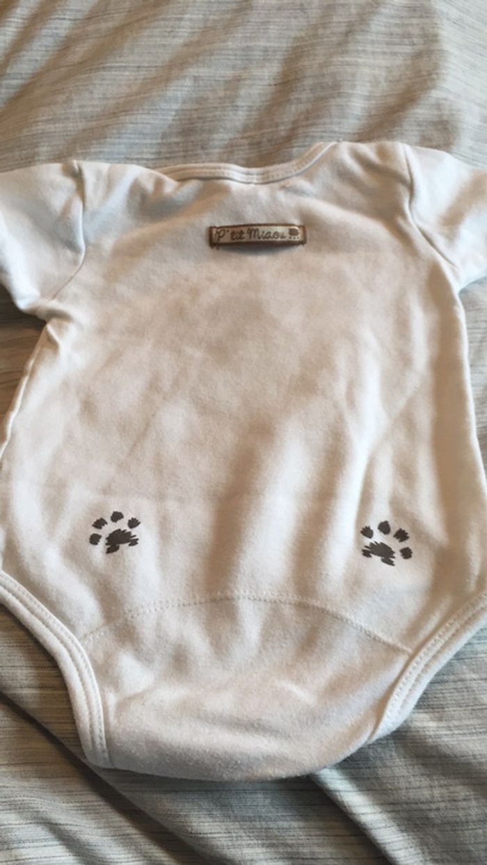 Bodies - photo numéro 2