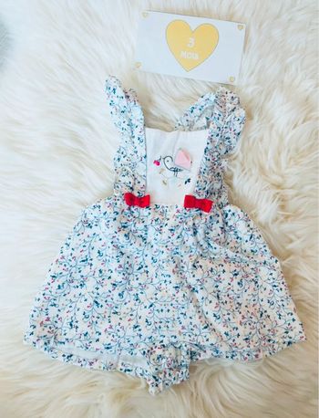 3 mois - combi-short à bretelles fleuries