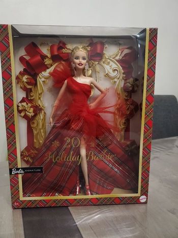 Poupée Barbie Joyeux Noël 2024.