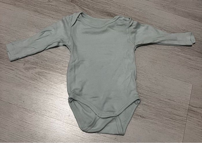 2 bodys bébé