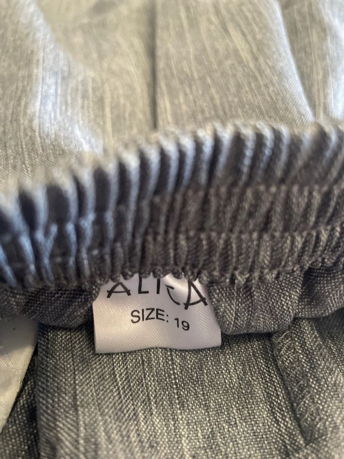 Pantalon gris Alica taille 32-34 neuf - photo numéro 5