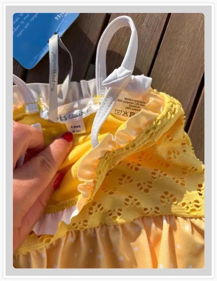 Maillot de bain 6 mois neuf - photo numéro 4