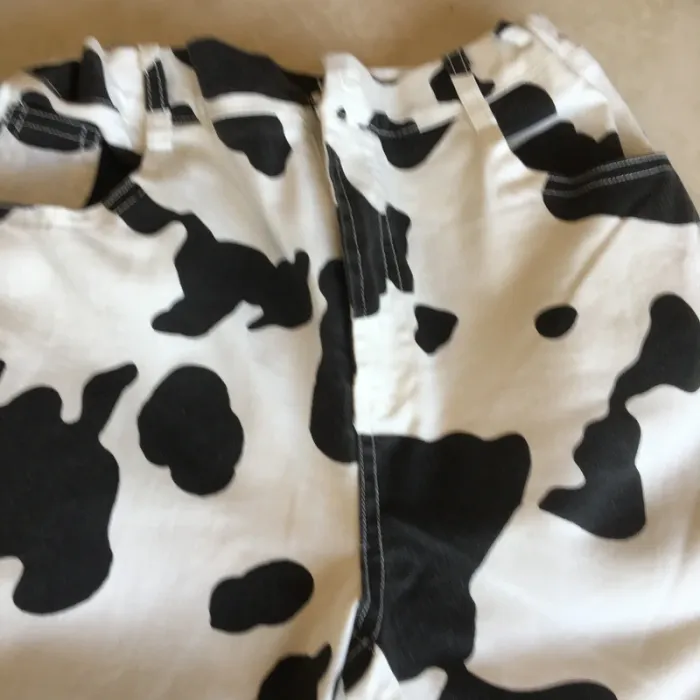 Pantalon "motif vache" - 11/12 ans - neuf - photo numéro 3
