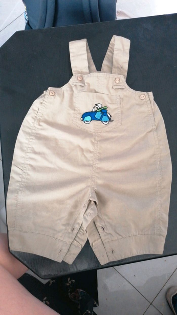 Combishort taille 6 mois