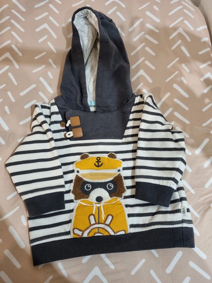 Pull à capuche