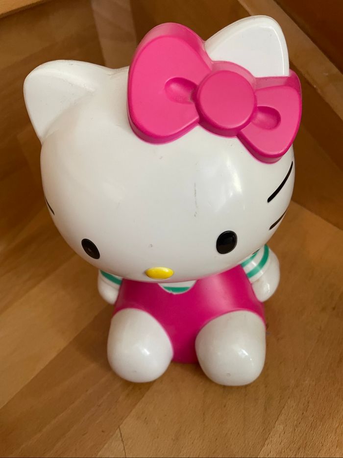 Tirelire hello kitty