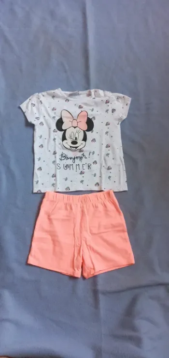 Pyjamas Disney Minnie taille 24 mois