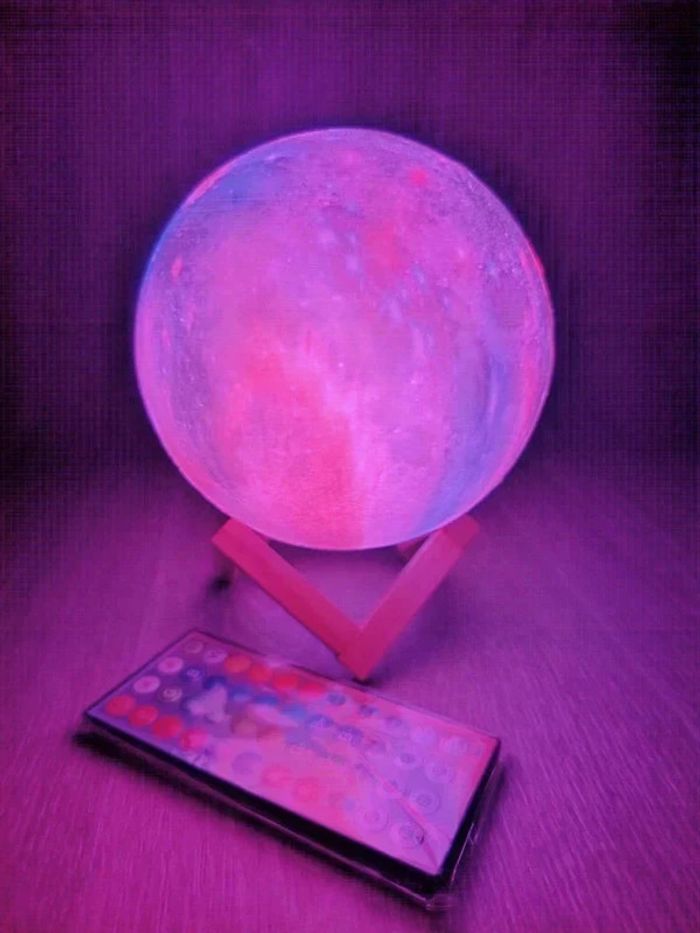 Magnifique Lampe Lune décorative 16 couleurs RGB - photo numéro 2