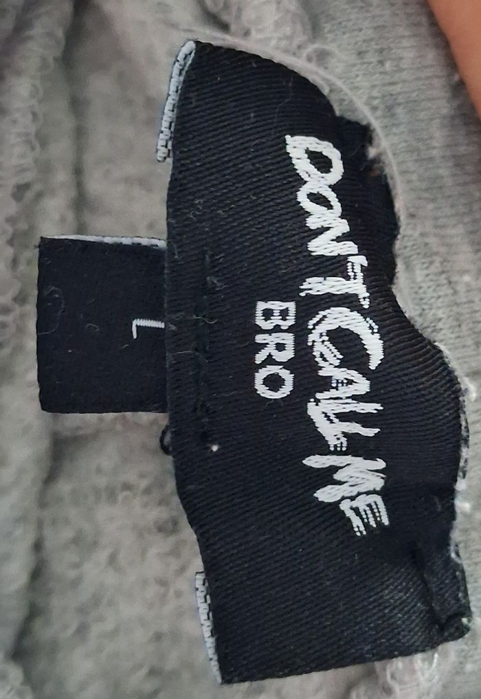 Jogging -L - photo numéro 4