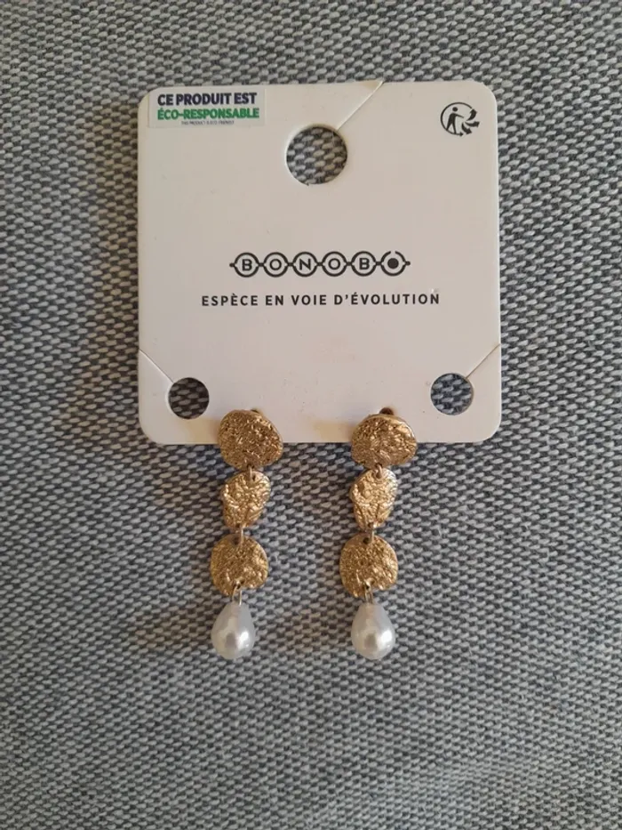 Pendentifs dorés
