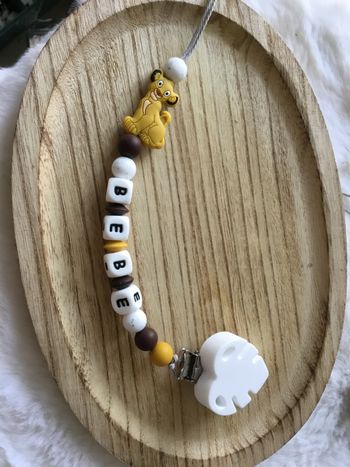 Attache tétine personnalisé