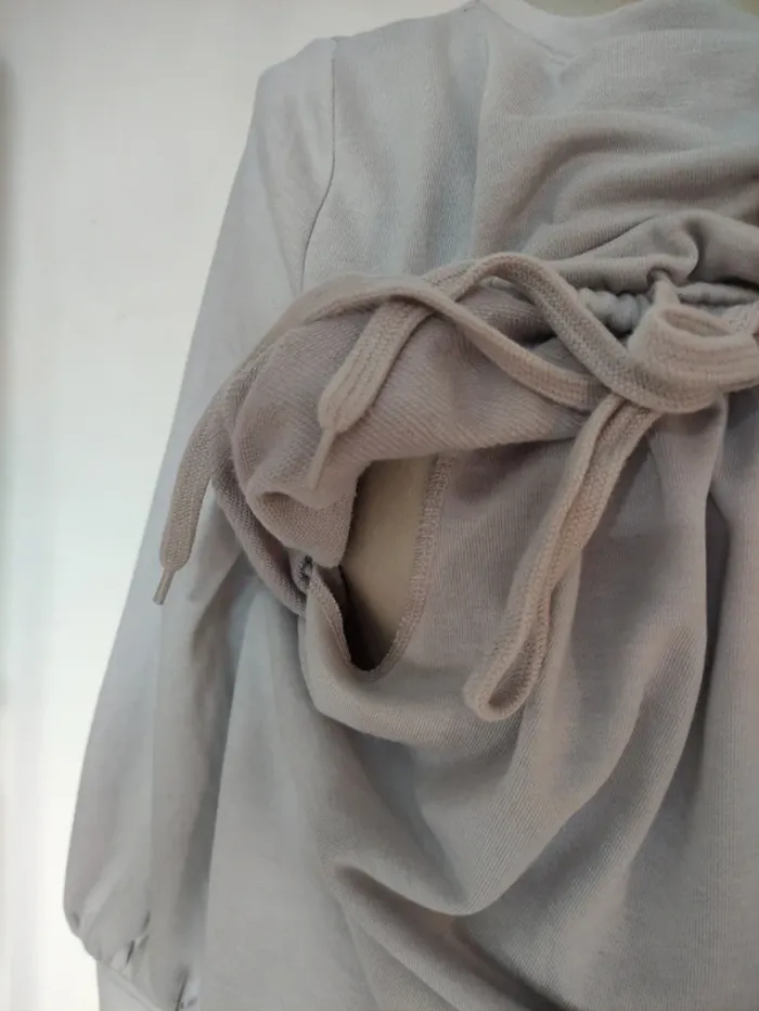 Robe sweat gris clair d'allaitement - photo numéro 4