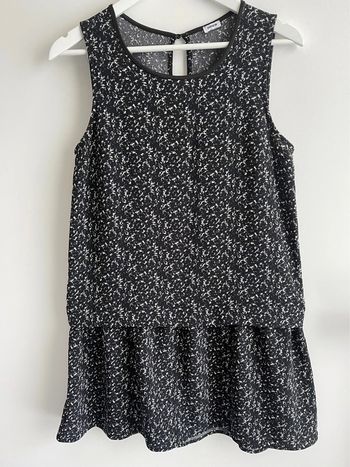 Robe trapèze ample sans manches, motif noir et blanc