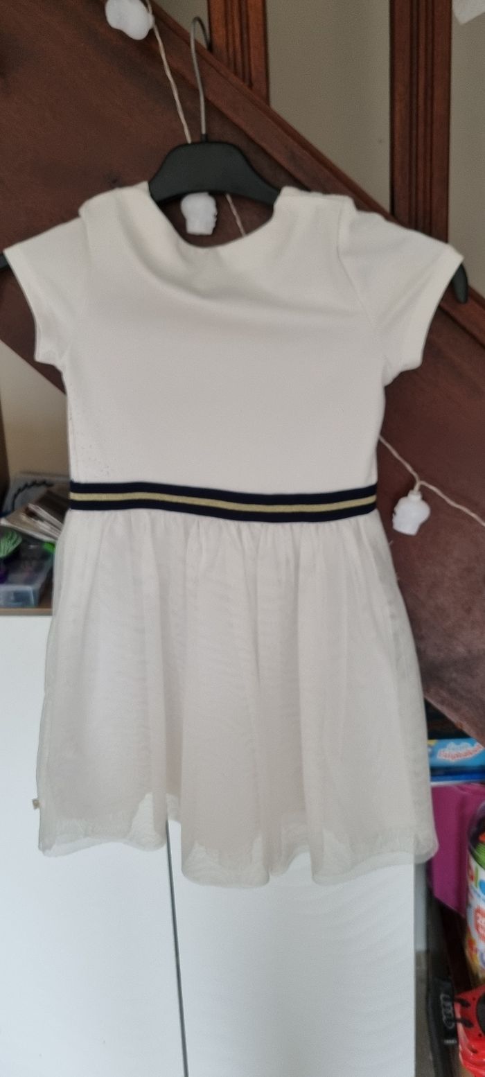 Robe blanche paillettes et haut velours bleu - photo numéro 4