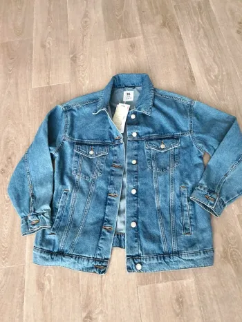 Veste en jean taille 36 coupe oversize - Neuve