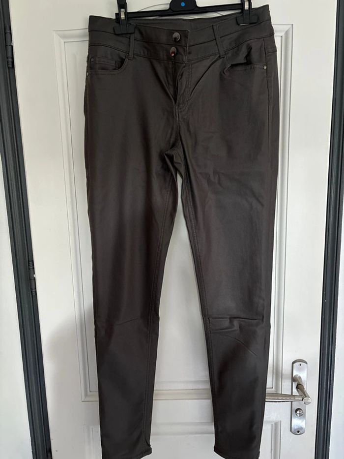 Pantalon enduit miss captain T 42