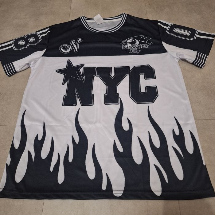 Maillot NYC Flammes Noires 🇨🇵 Y2K Rétro Graphic 90s-2000s - Taille 🇨🇵 Streetwear Unisexe Oversize