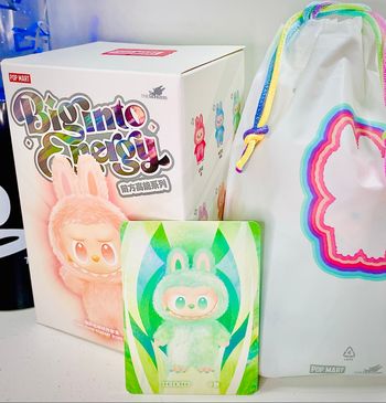 Labubu The Monsters Big into Energy Serenity Pochette