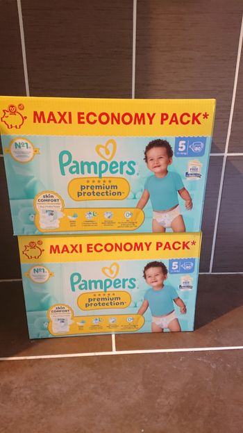 160  Couches pamper taille 5 pamper premium protection