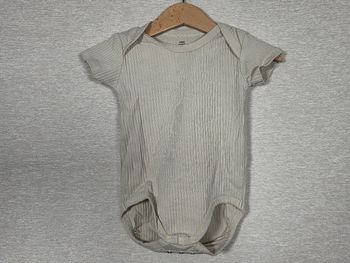 Bodie manche courte beige zeeman 74-80cm