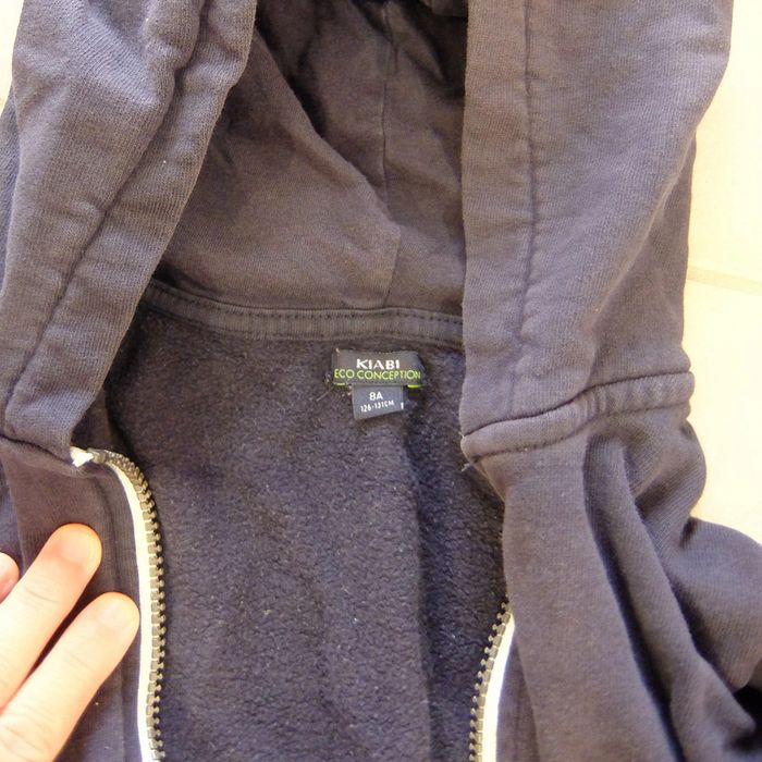 Lot 2 gilets 8 ans - photo numéro 2