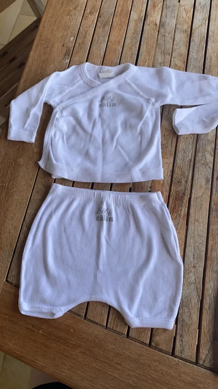 Lot de 2 ensembles shorty/t-shirt - 1 mois - photo numéro 3