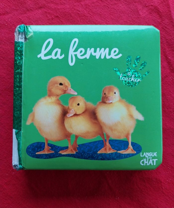 Livre "à toucher" la ferme