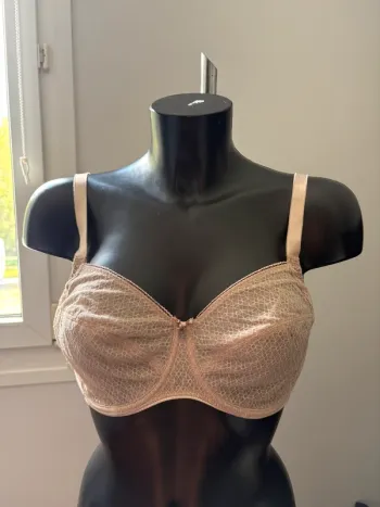 Soutien gorge beige Chantelle 90E