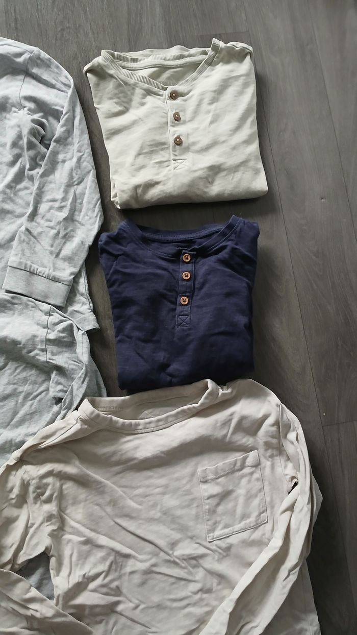 Lot de 5 haut tex 5/6ans - photo numéro 3