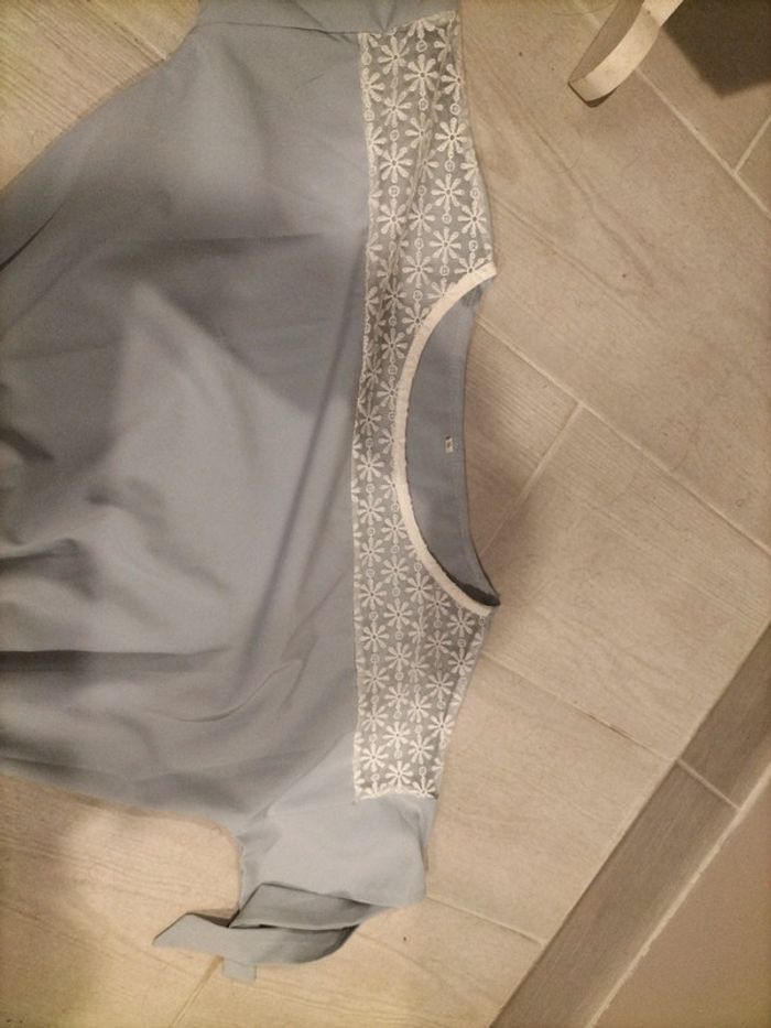 Jolie robe courte femme taille S grise avec effet dentelle - photo numéro 2